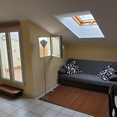 Mansarda Di Grazy Apartment Citta Sant'Angelo Luaran gambar