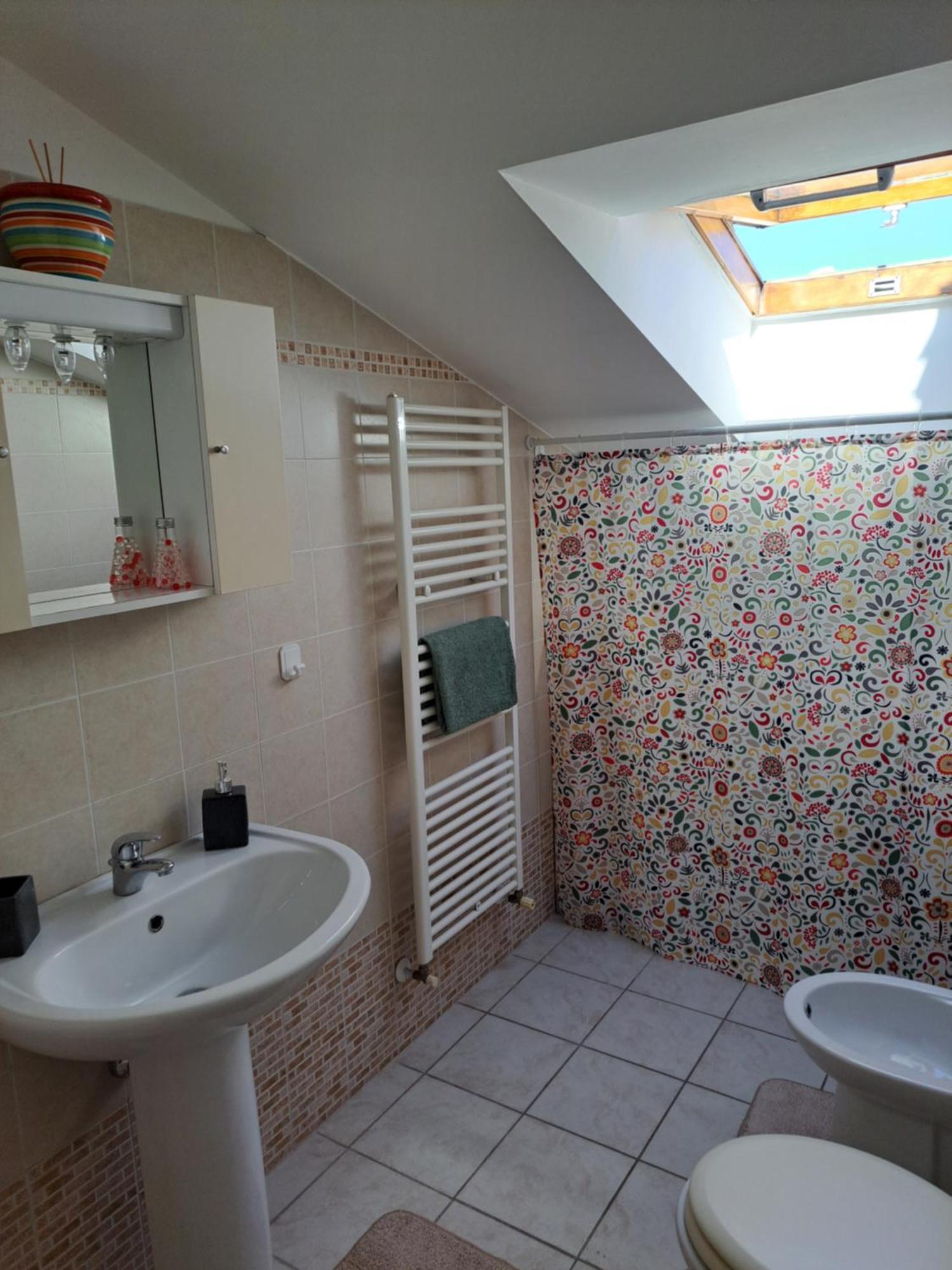 Mansarda Di Grazy Apartment Citta Sant'Angelo Luaran gambar