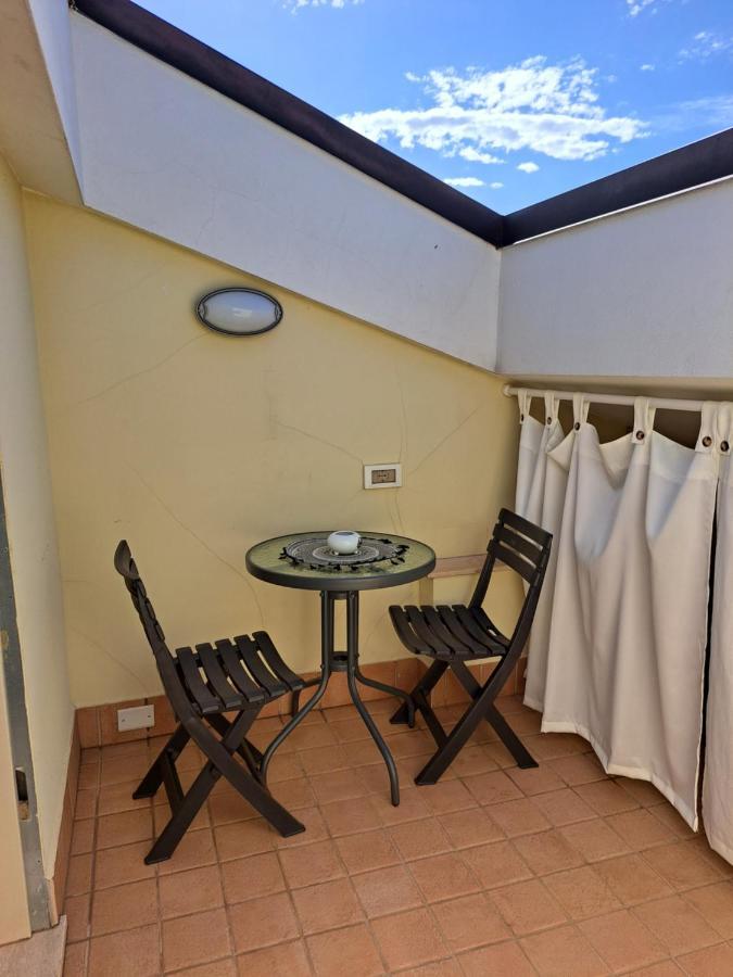 Mansarda Di Grazy Apartment Citta Sant'Angelo Luaran gambar