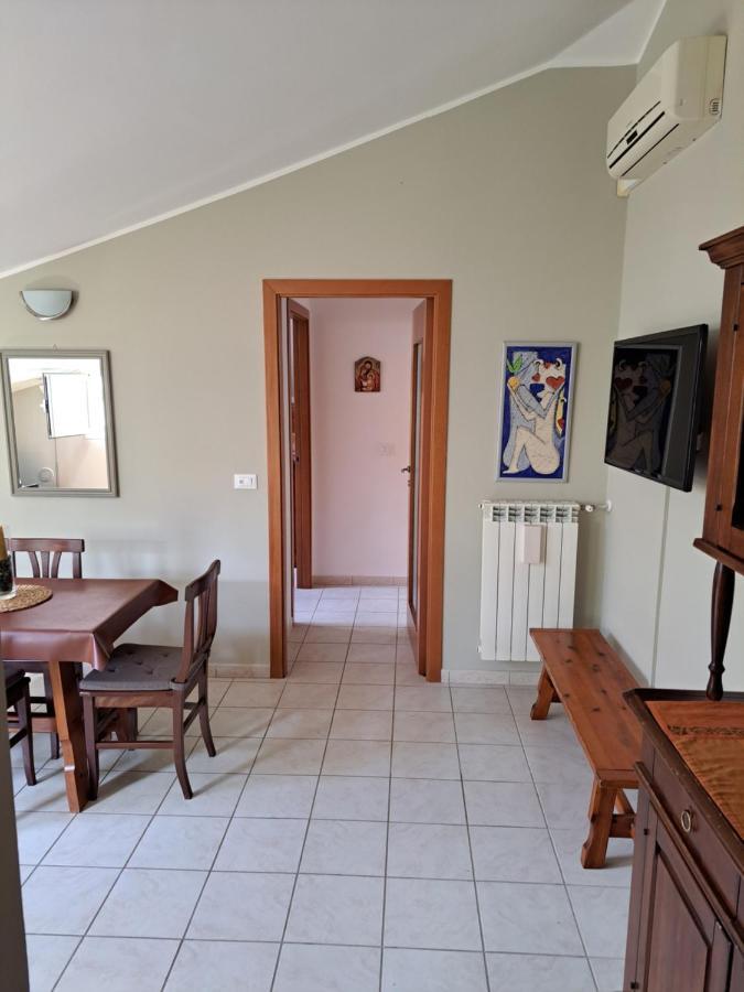 Mansarda Di Grazy Apartment Citta Sant'Angelo Luaran gambar